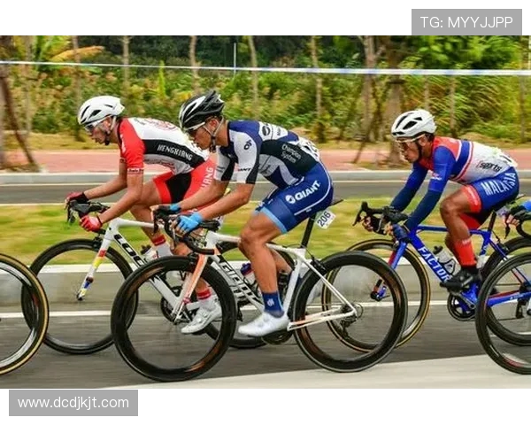 洲际杯精彩回顾:西安足球队速度优势助力精彩表现 洲际杯精彩回顾:西安足球队速度优势助力精彩表现