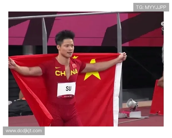 深圳网球队逆袭之路揭秘:从默默无闻到世界锦标赛的辉煌成就 深圳网球队逆袭之路揭秘:从默默无闻到世界锦标赛的辉煌成就