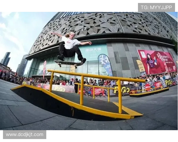 深圳飞盘队在世界滑板锦标赛中的精彩表现与力量解析 深圳飞盘队在世界滑板锦标赛中的精彩表现与力量解析