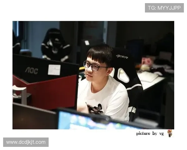 聚焦DOTA2：探讨FPX战队选手个人能力与团队协作的关系