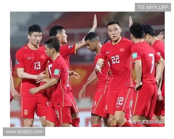 2014年中国足球队与伊拉克队激战回顾及精彩瞬间分析