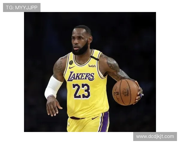 詹姆斯领衔NBA新赛季挑战赛场巅峰再创辉煌的传奇之路 詹姆斯领衔NBA新赛季挑战赛场巅峰再创辉煌的传奇之路