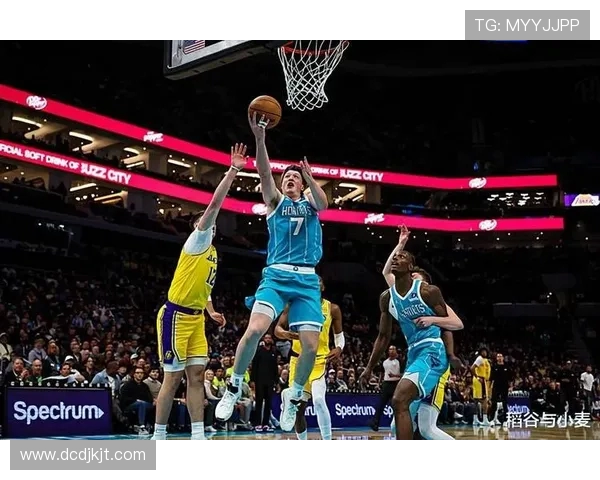 赫伯特琼斯:篮球场上的闪耀新星与未来之路探索