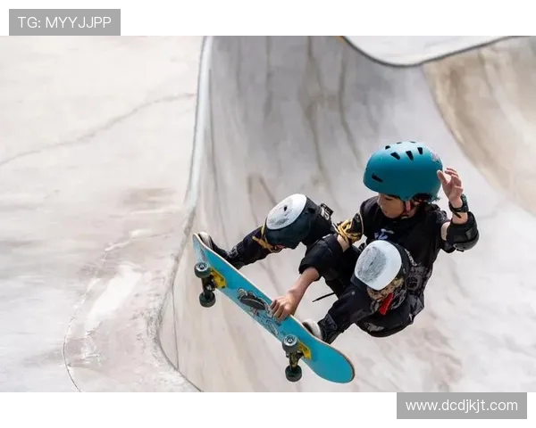 杭州滑板队的速度与技巧探秘滑板运动的魅力与挑战