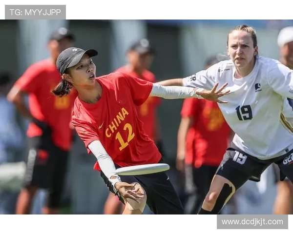 飞盘战术揭秘：深入解析北京飞盘队的进攻策略与团队配合技巧