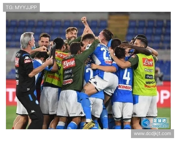 南京足球队节奏之争引发球迷热议与媒体关注