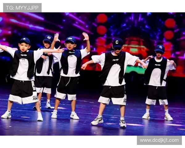 广州街舞队的文化认同与艺术表达：街舞在城市生活中的意义探讨